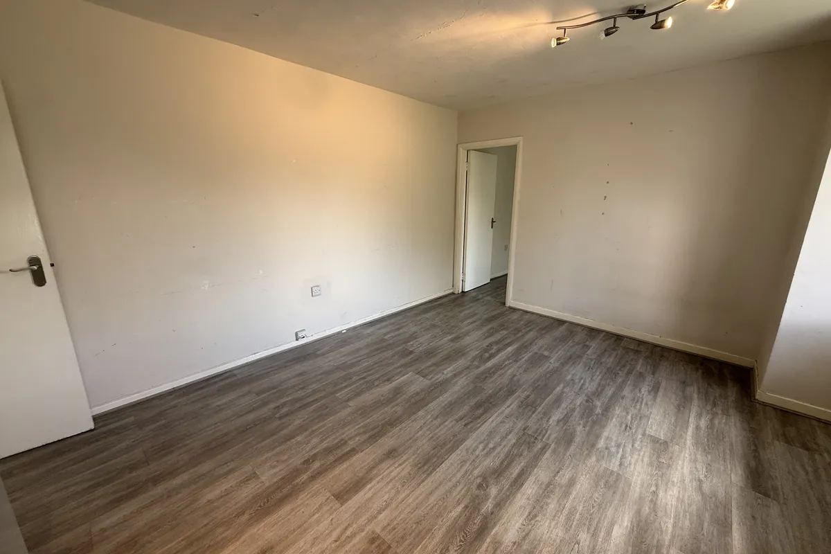 Flat Amberry Court in Harlow