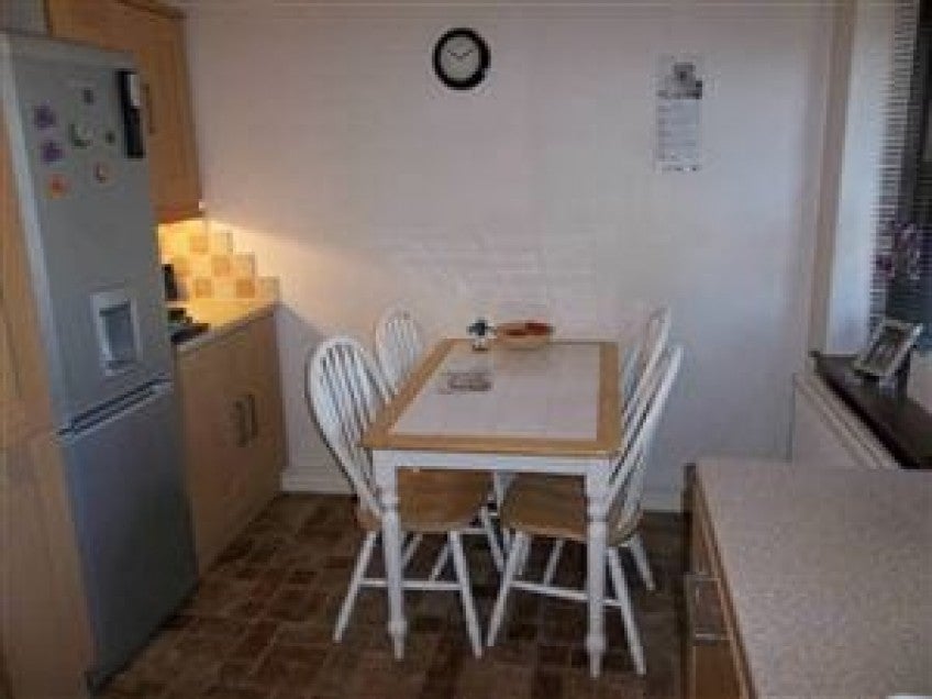 House Dovedale Close in Greater London