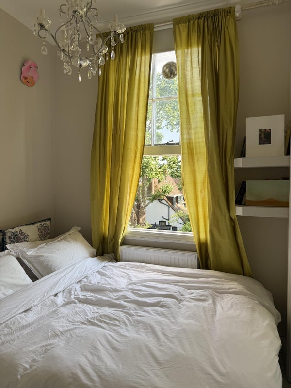 Room King Henry's Road in Greater London