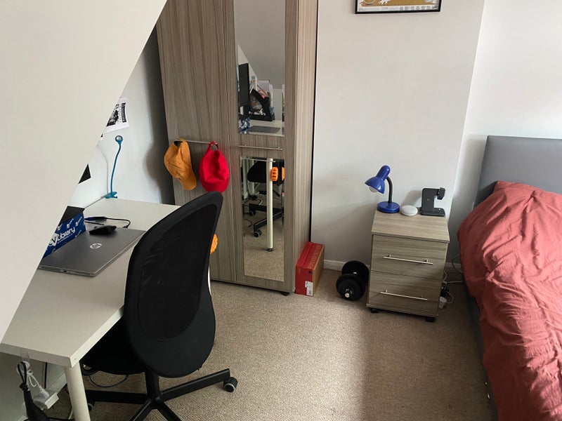 Room Ratcliffe Road in Metropolitan Borough of Solihull