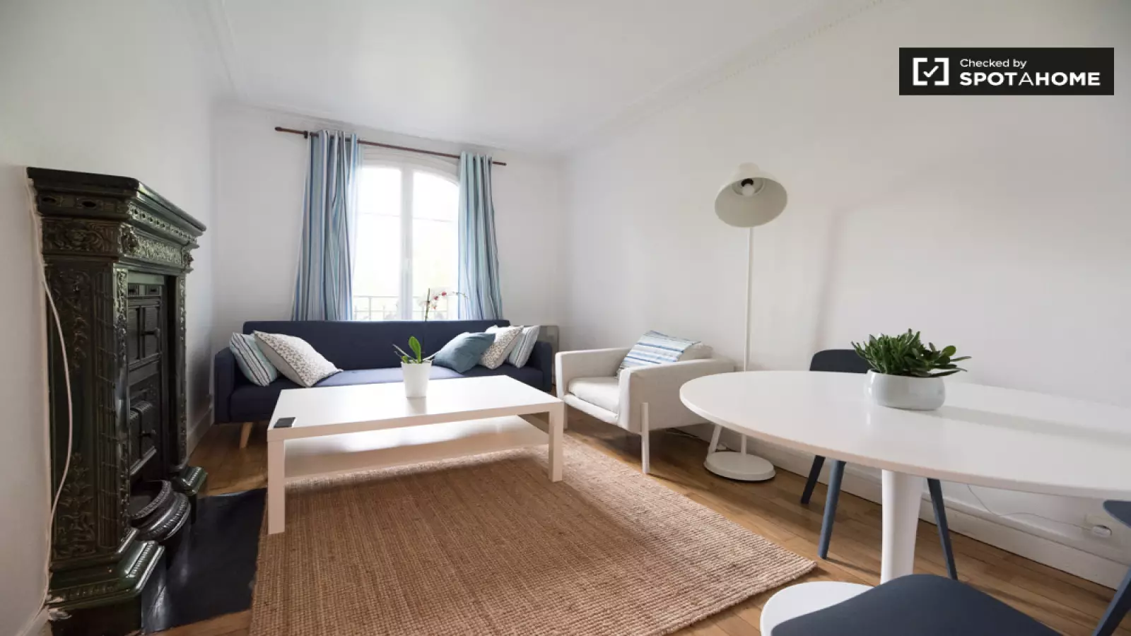 Appartement Rue Saint-Charles à Paris