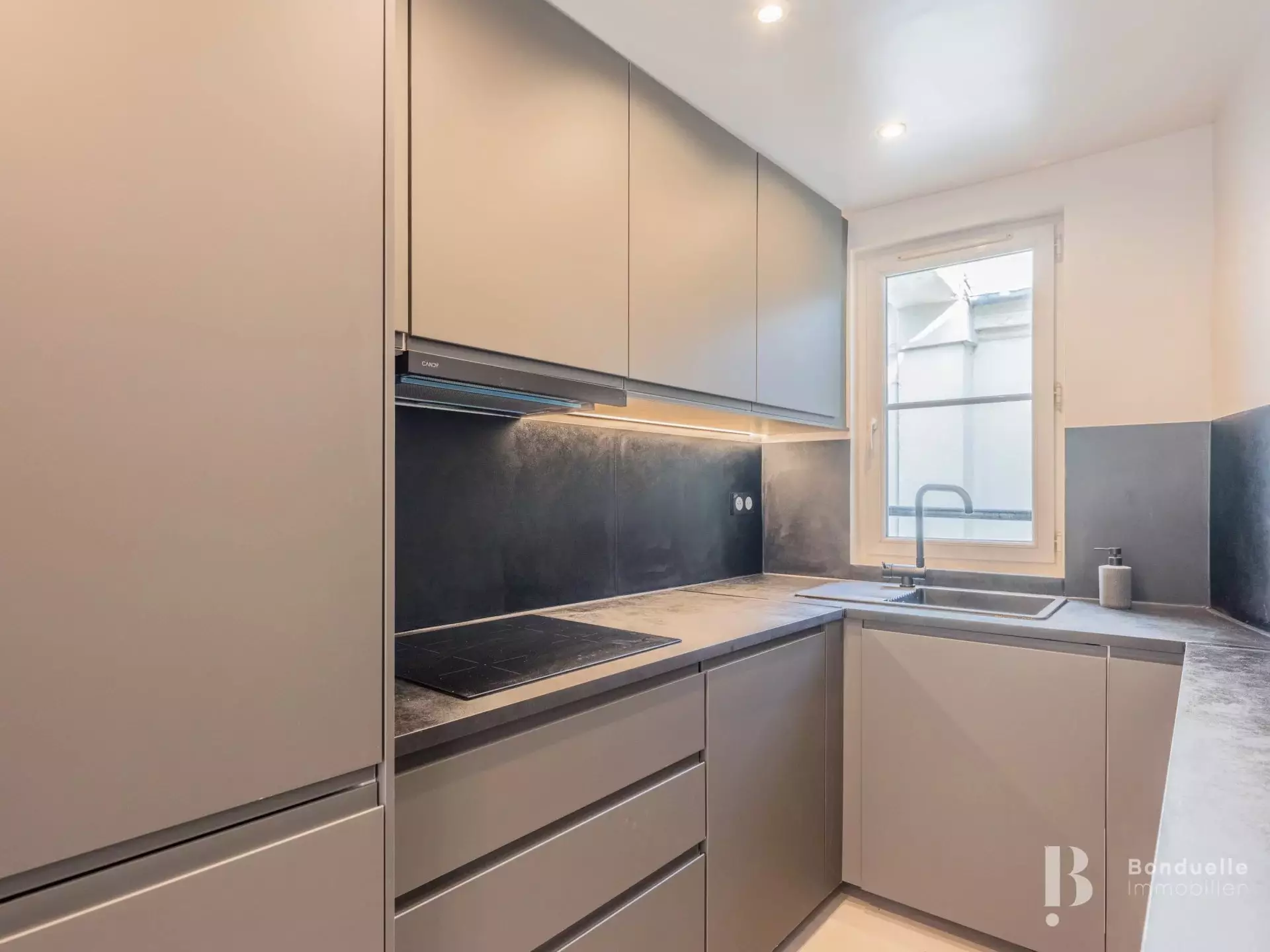 Flat Rue de Fleurus in Paris