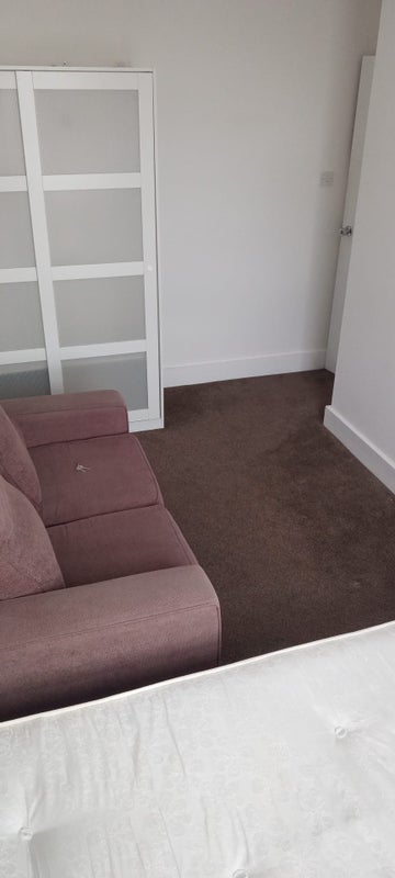 Room Napier Road in Greater London