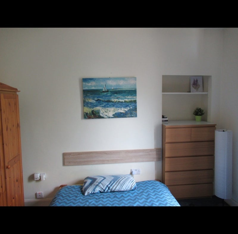 Room Lower Granton Road in City of Edinburgh