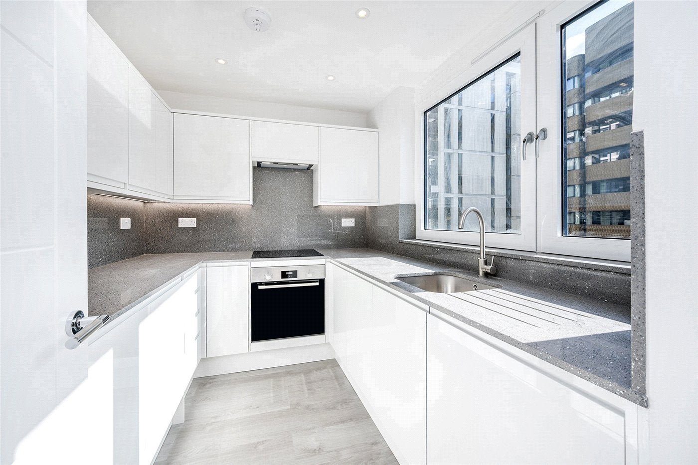 Flat St John's Wood Road in City of Westminster