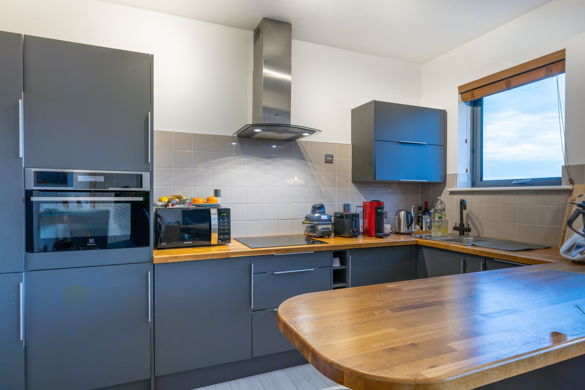 Flat Invermead Close in Greater London