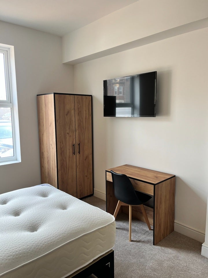 Room Bromyard Road in Worcester