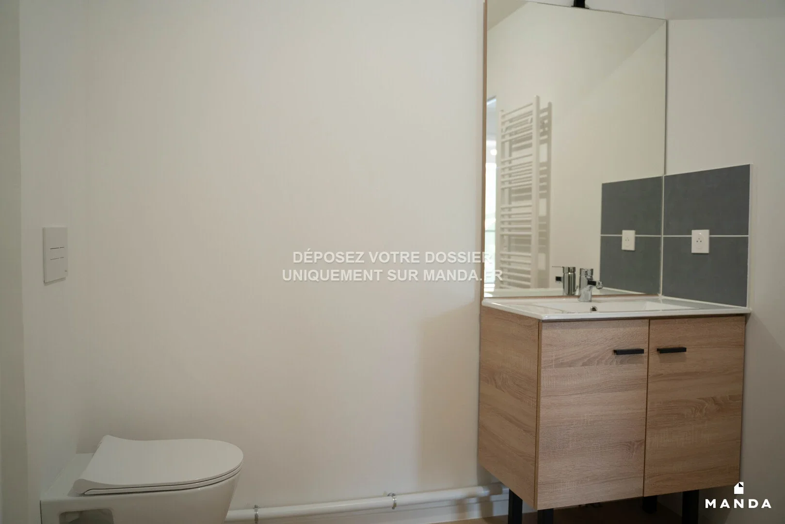 Flat Cours Louis Fargue in Bordeaux