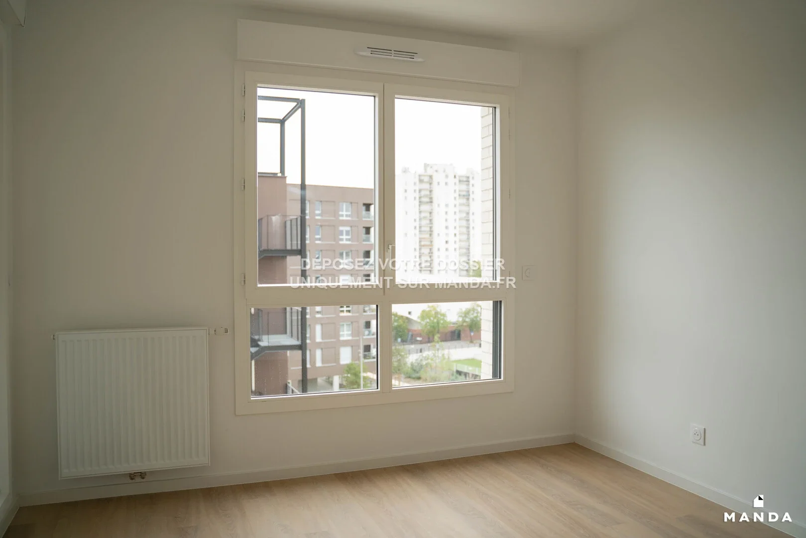 Flat Cours Louis Fargue in Bordeaux