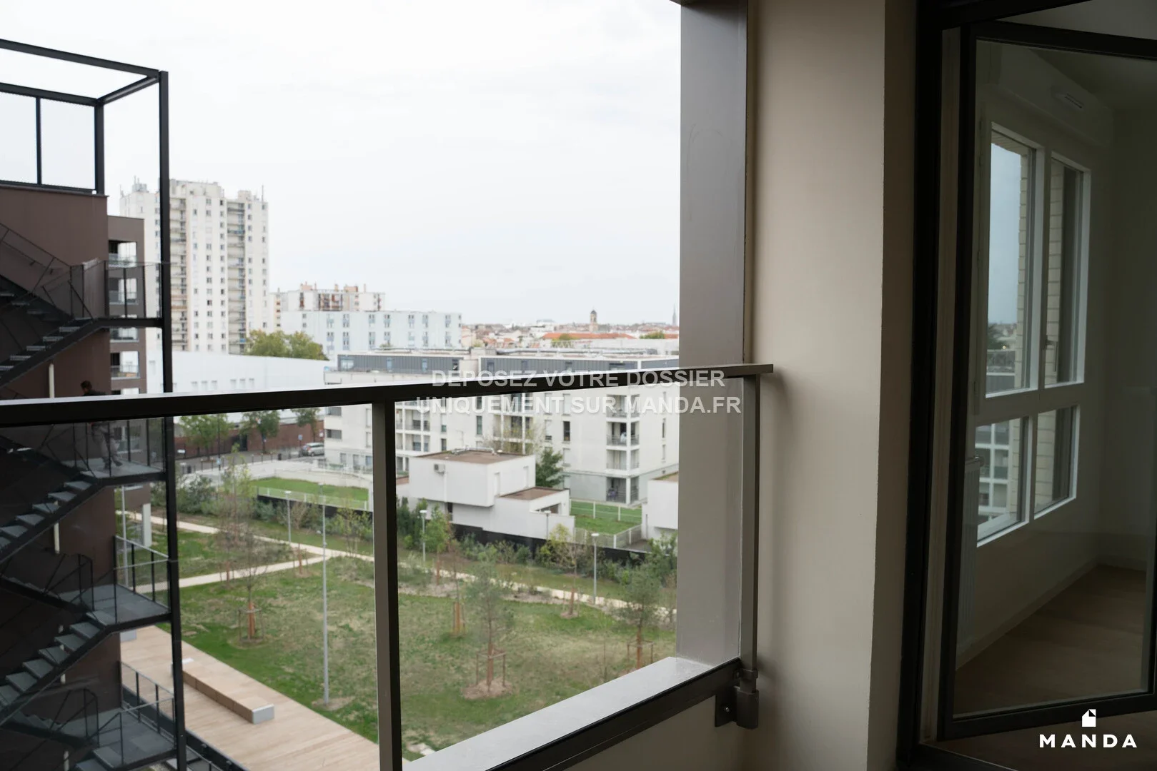 Flat Cours Louis Fargue in Bordeaux