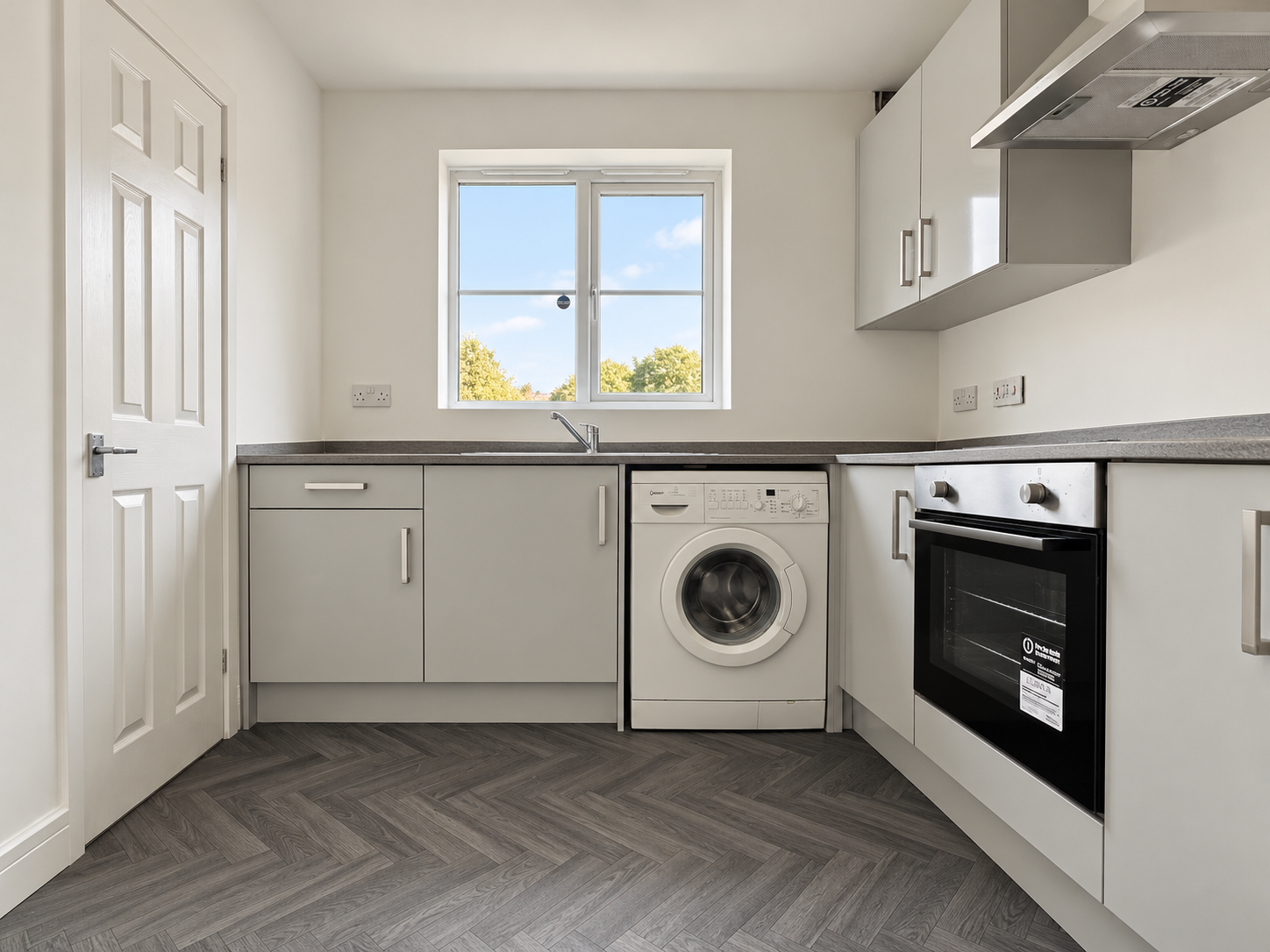 Flat Princess Gate in Sandwell