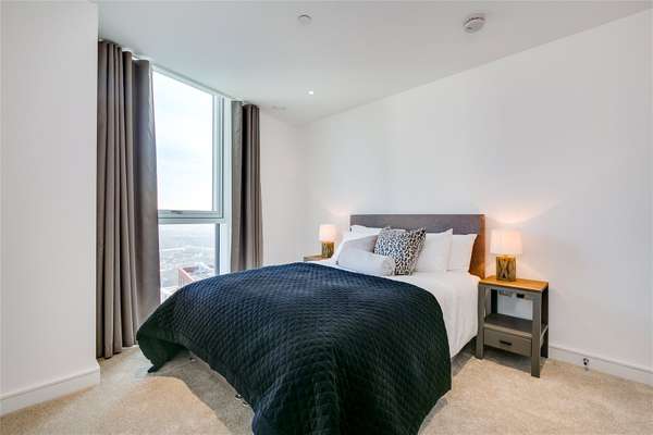 Flat Hebden Place in Greater London