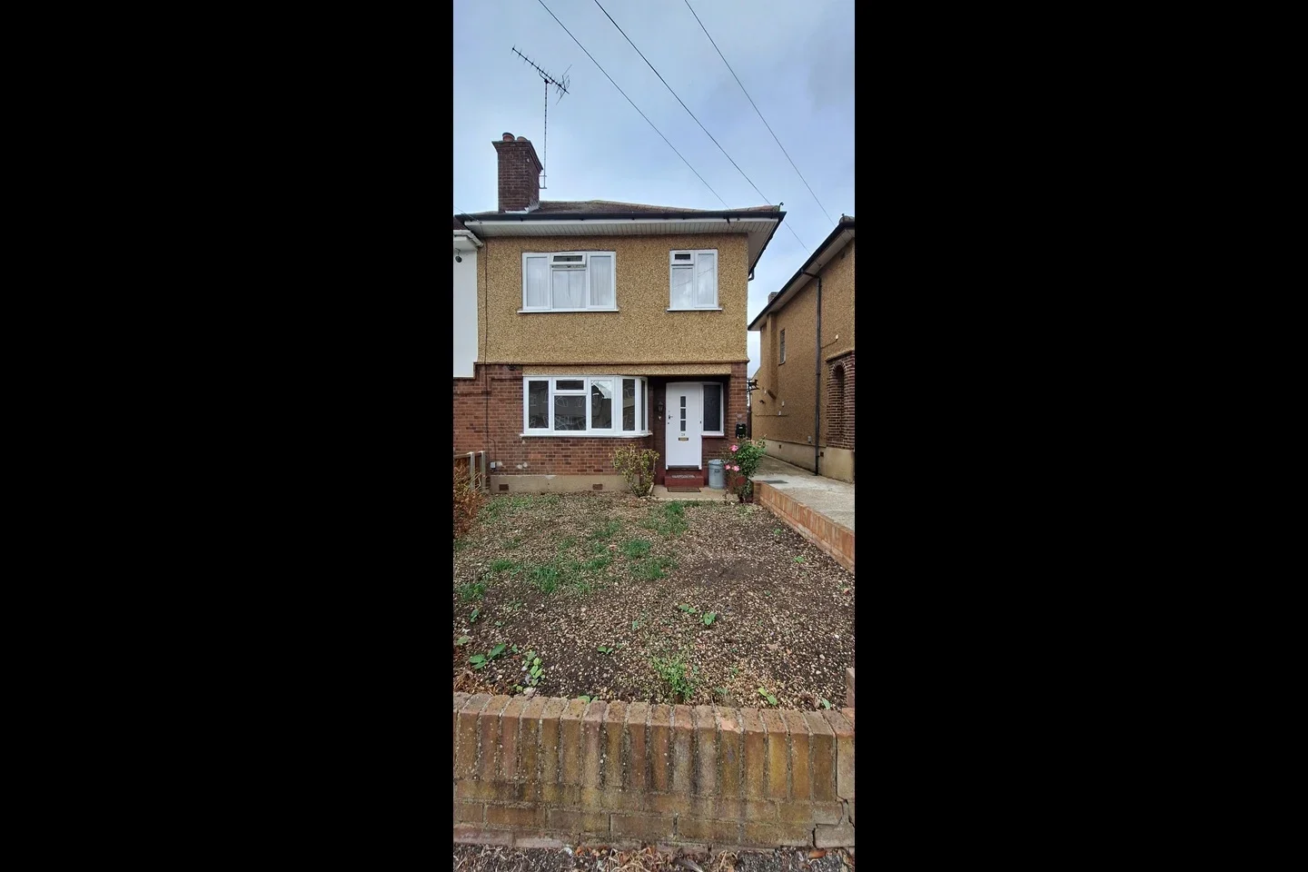 House Silvermere Avenue in Greater London