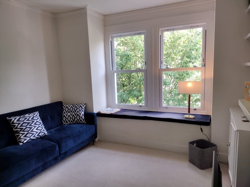Room Treport Street in Greater London