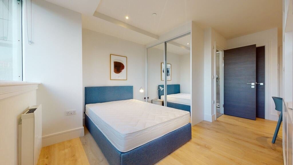 Flat Humphry Repton Lane in Greater London