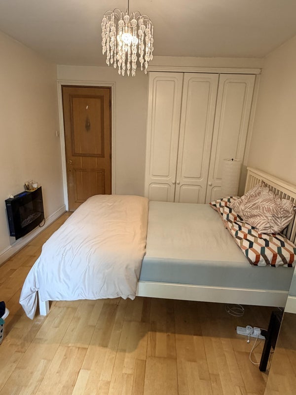 Room Shad Thames in Greater London