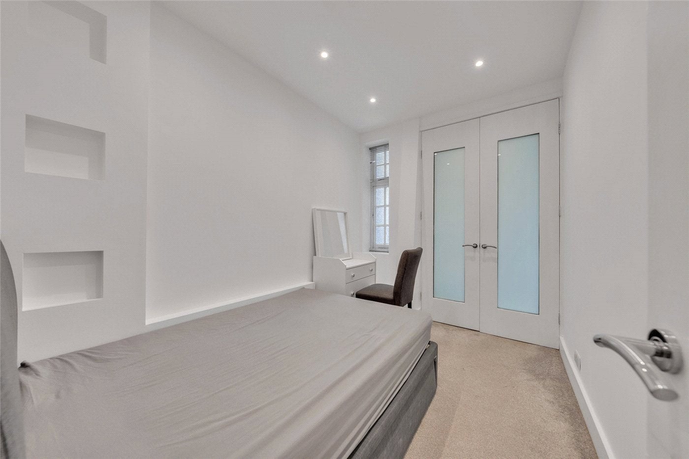 Flat Elm Tree Close in City of Westminster