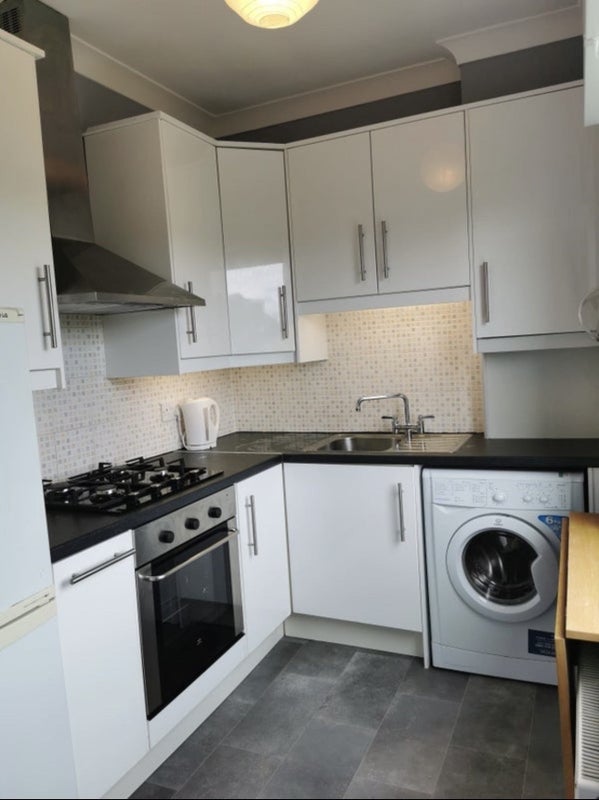 Room Crewe Crescent in City of Edinburgh