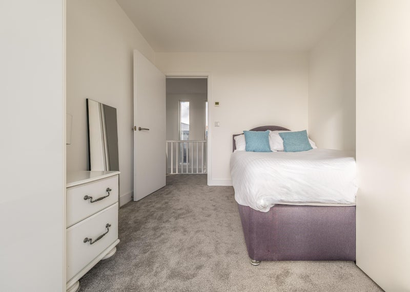 Room Trinity Way in Greater London