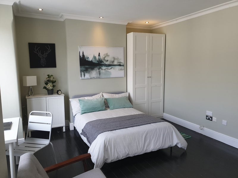 Room Bickley Street in Greater London