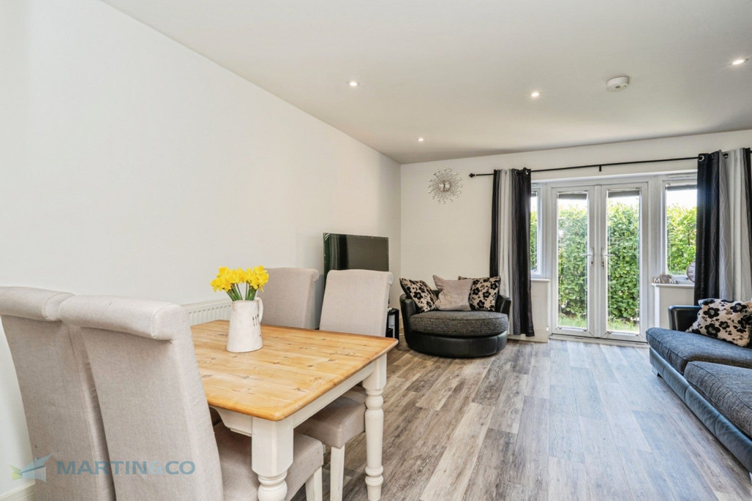 Flat Princess Road in Woking