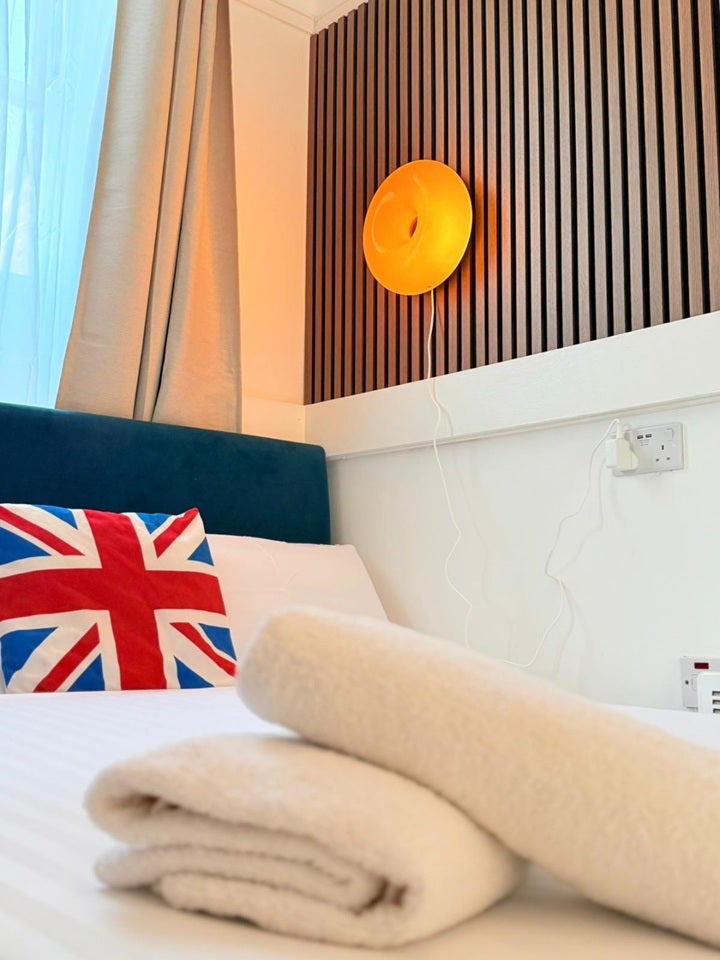 Flat Holloway Road in Greater London