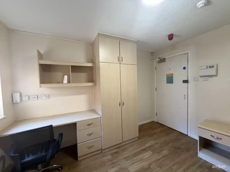 Room Dantzic Street in Manchester