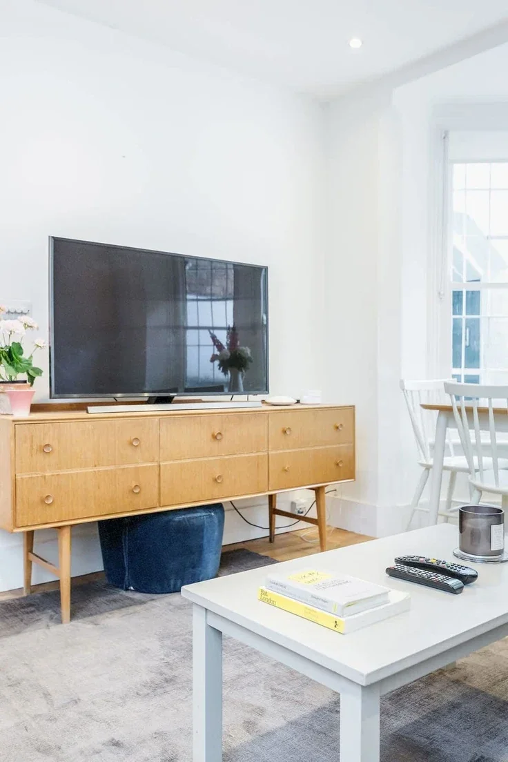Flat Vauxhall Grove in Greater London