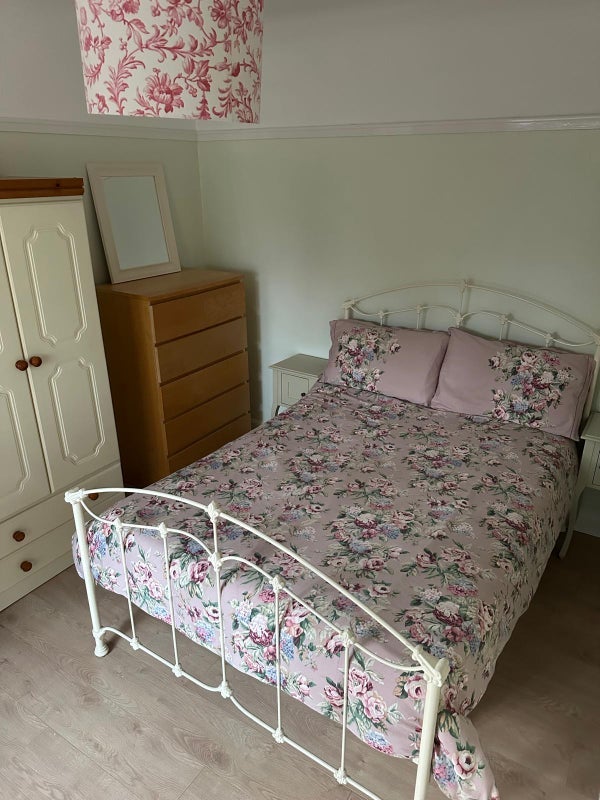 Room Acacia Road in Birmingham