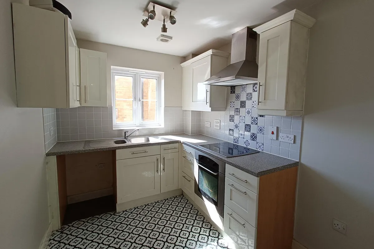 Flat Holden Close in Braintree
