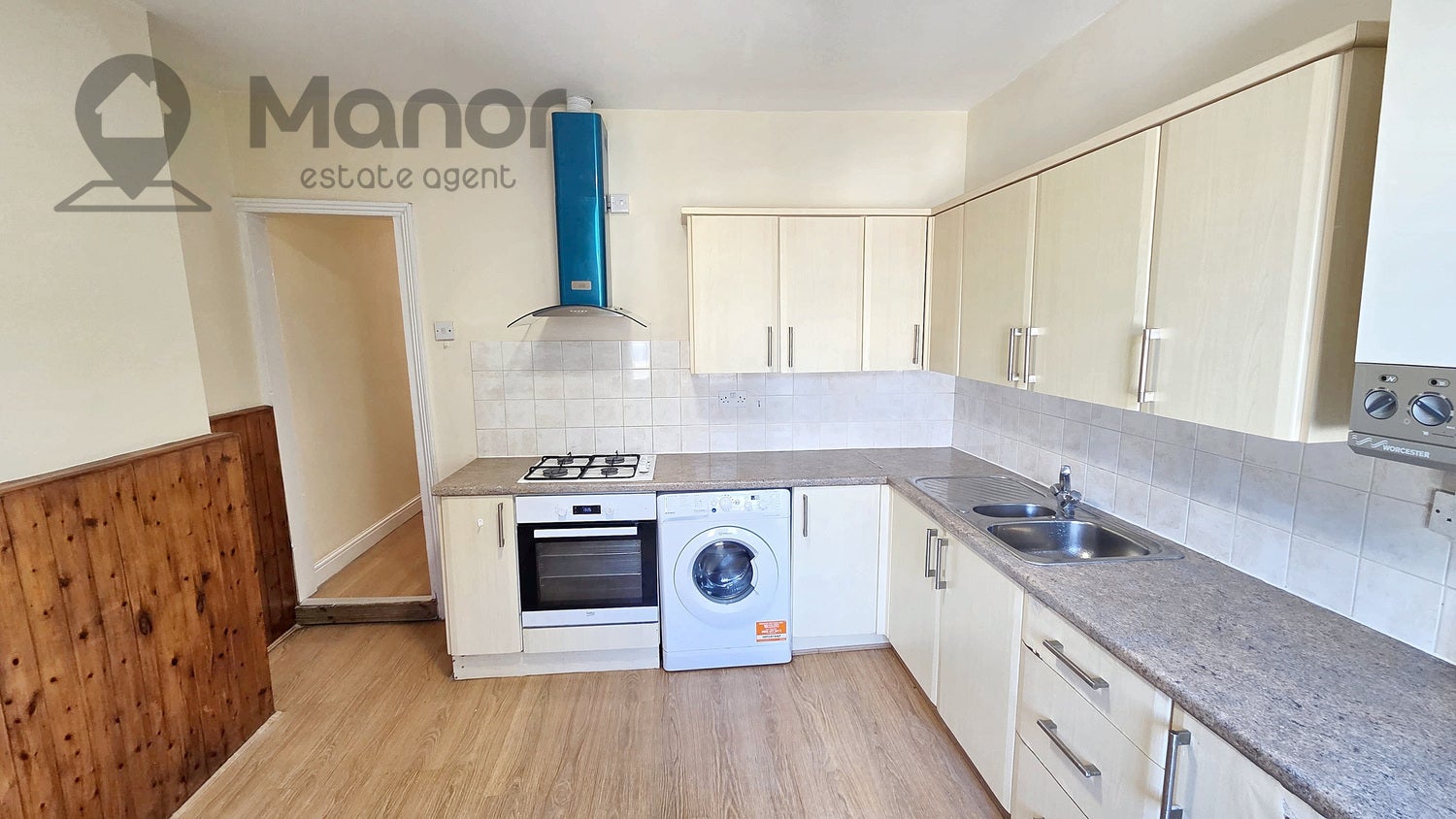 Flat Johnstone Road in Greater London