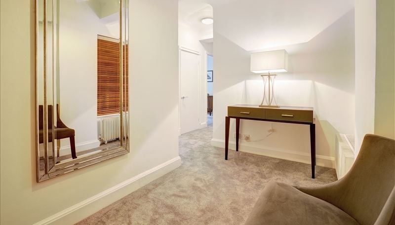 Flat Fulham Road in Greater London