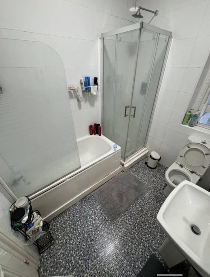 Room Great Russell Street in Greater London