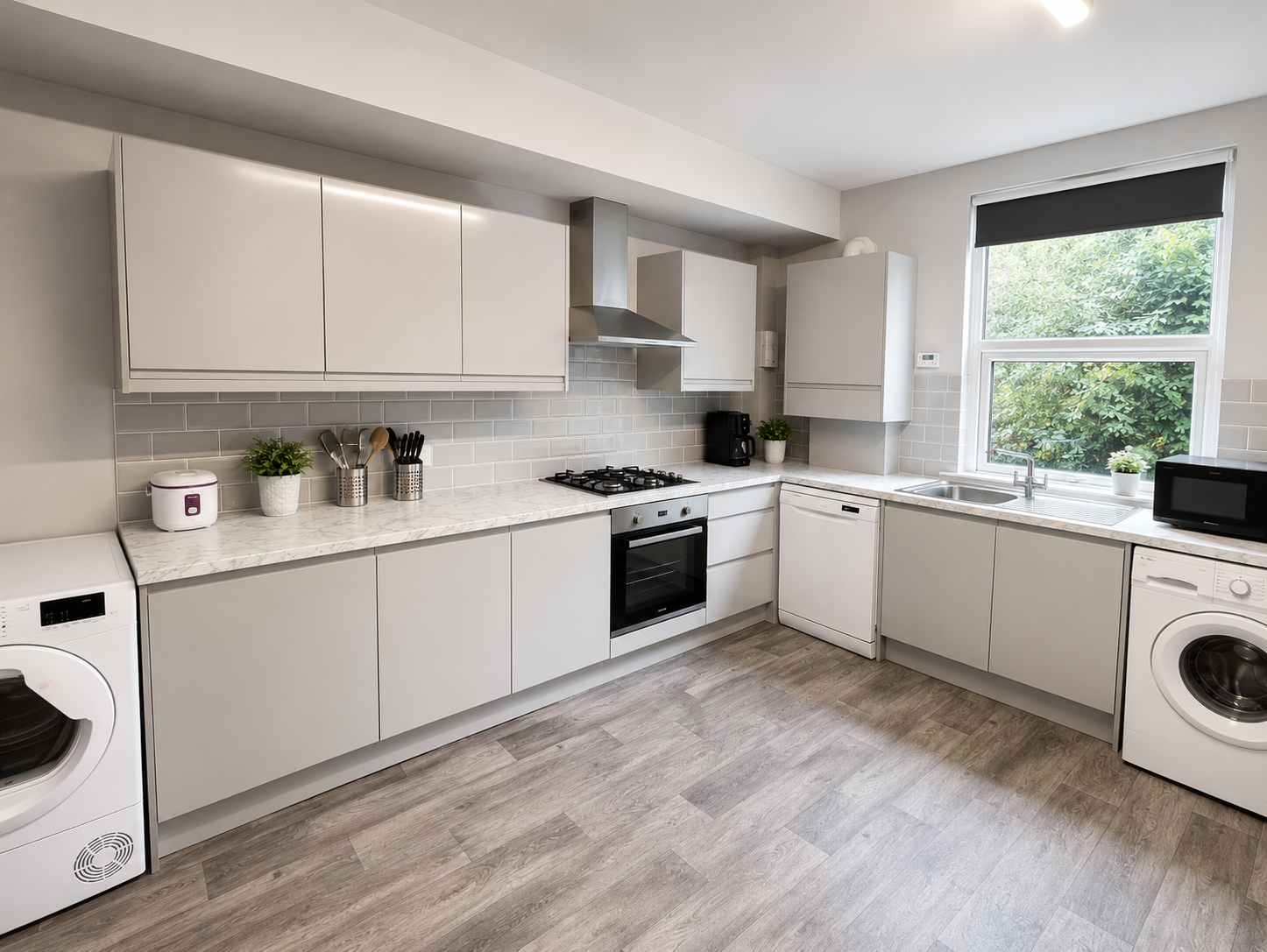 Flat Brudenell Avenue in Leeds