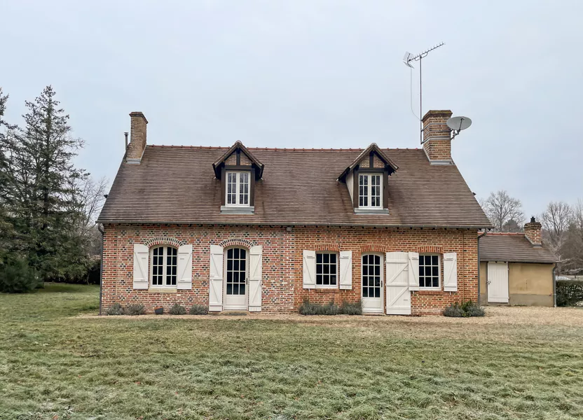 House Rue de Beaucaire in La Ferté-Saint-Aubin