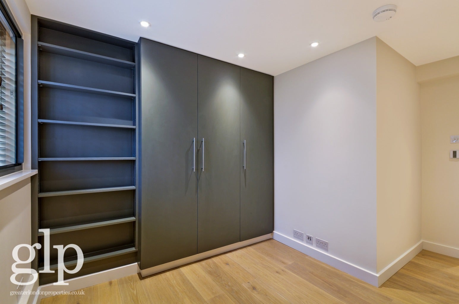 Flat Upper St Martin's Lane in City of Westminster