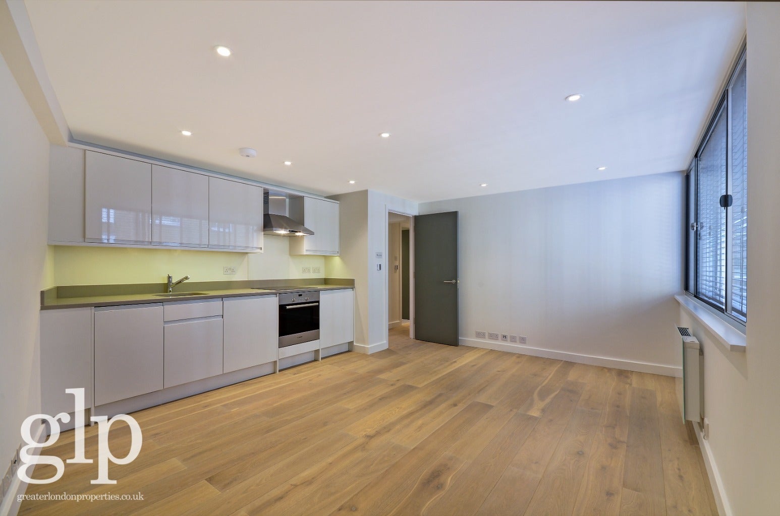 Flat Upper St Martin's Lane in City of Westminster