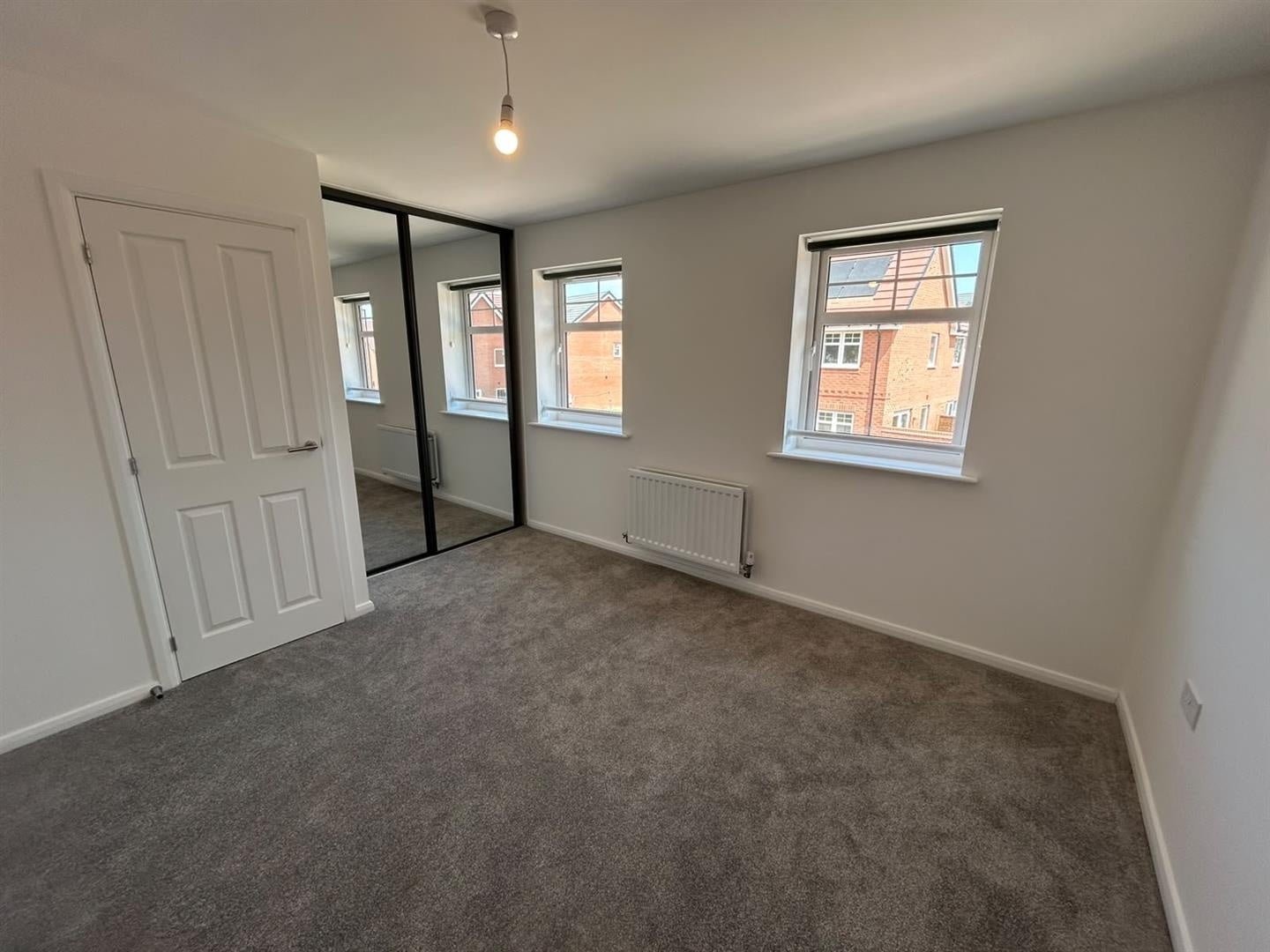Flat Fivefield Road in Coventry
