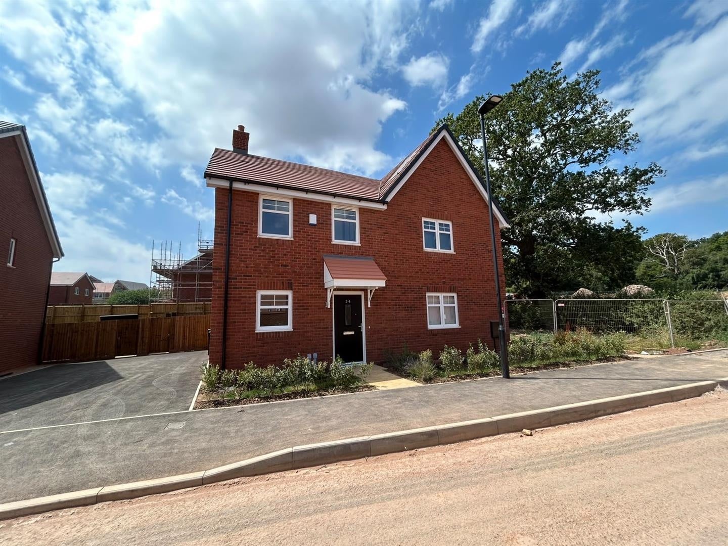 Flat Fivefield Road in Coventry