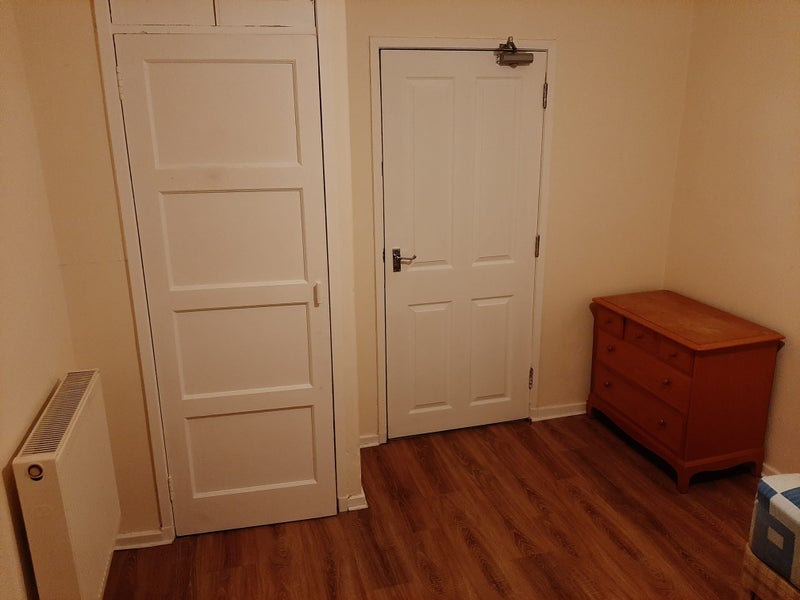 Room Walter Scott Avenue in City of Edinburgh