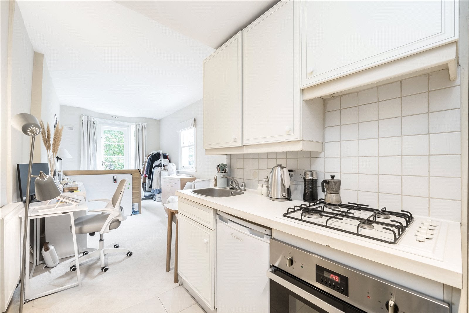 Flat Oakley Street in Greater London