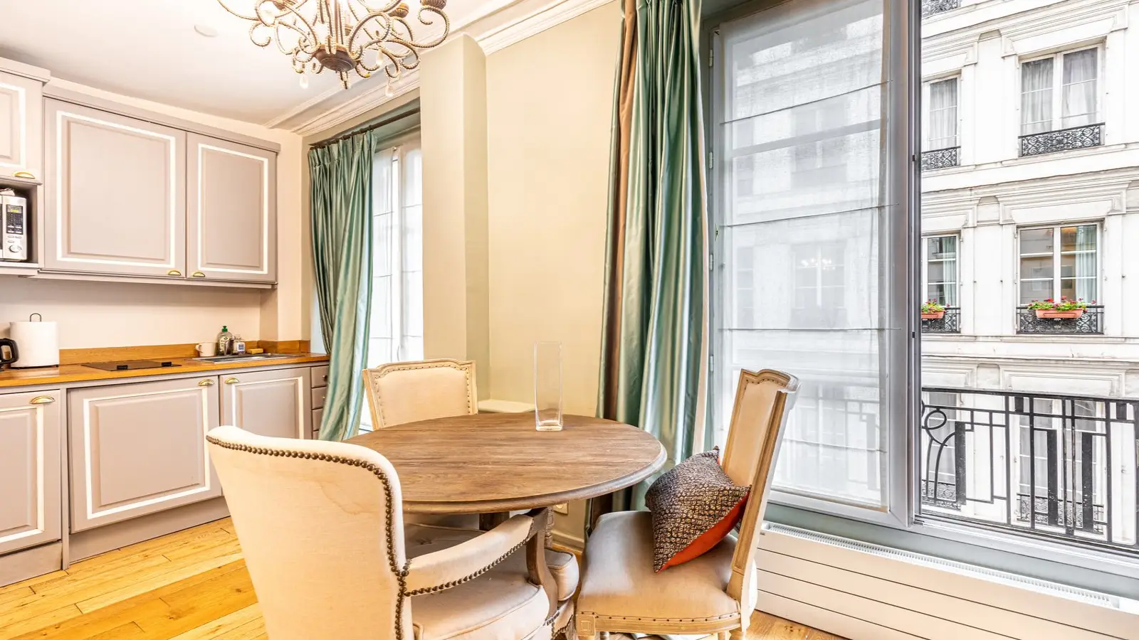 Appartement Rue Commines à Paris