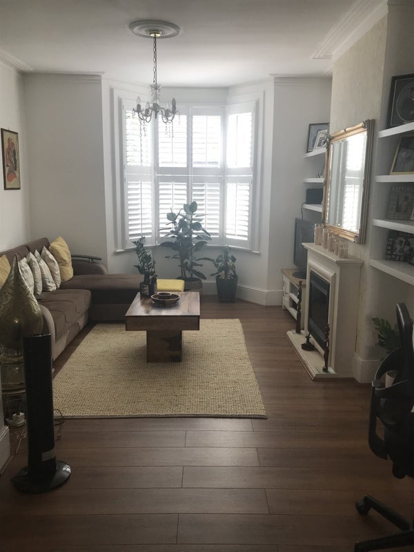 Room Harcourt Road in Greater London