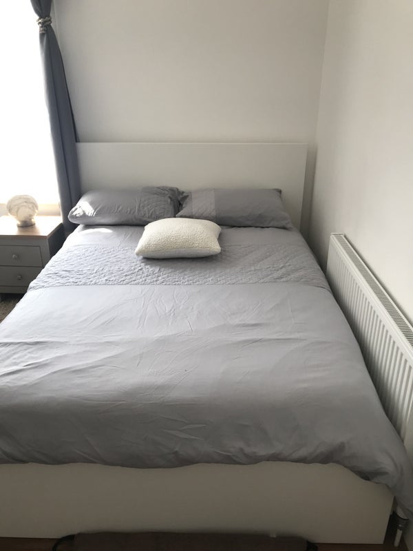 Room Harcourt Road in Greater London
