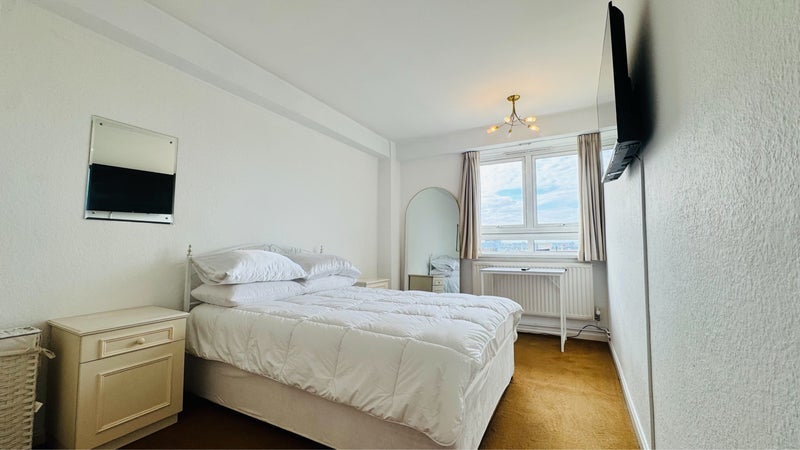 Room Leather Lane in Greater London