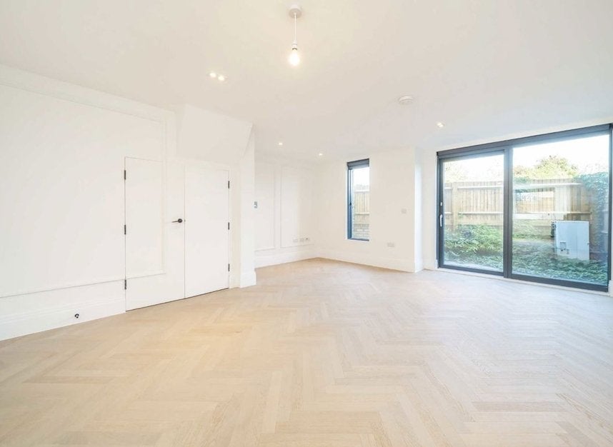 House Bryanston Close in Greater London