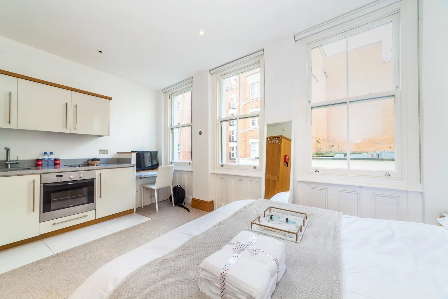 Room Willoughby Street in Greater London