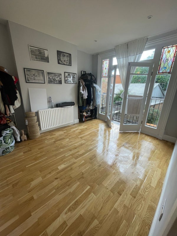 Room Denmark Hill in Greater London
