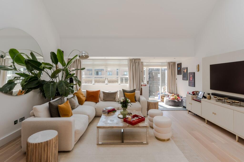 Flat Westbourne Terrace in City of Westminster