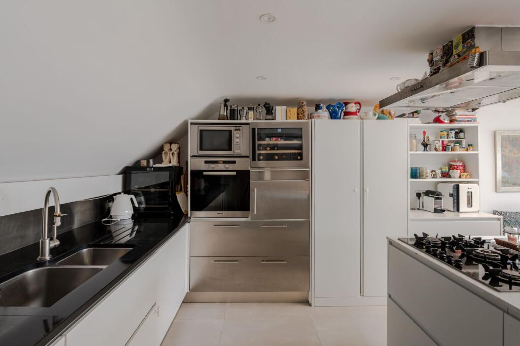 Flat Westbourne Terrace in City of Westminster